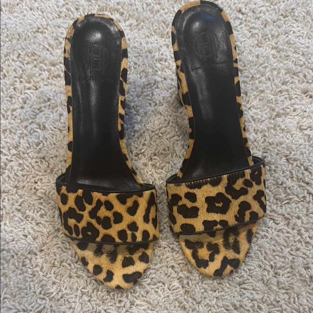 House of Harlow 1960 Brown and Black Slide Sandals
